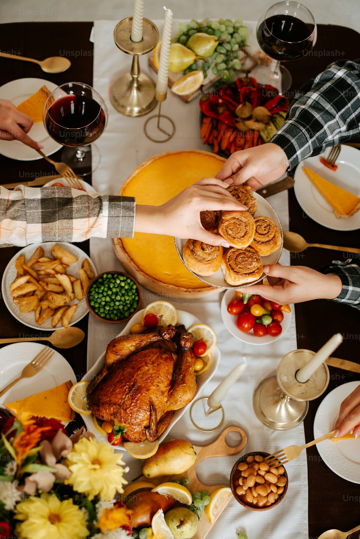 CELEBRATORY THANKSGIVING DINNER